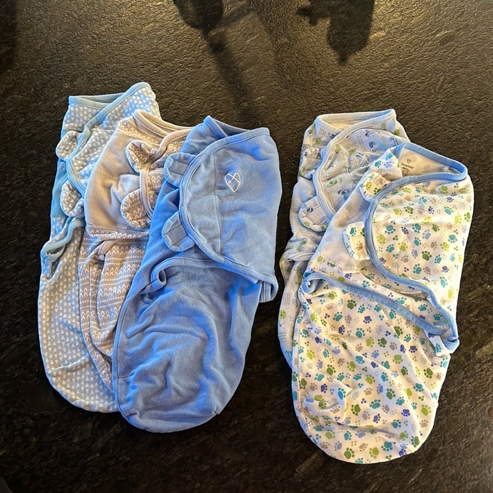 Set of 5 Swaddle Me infant swaddles